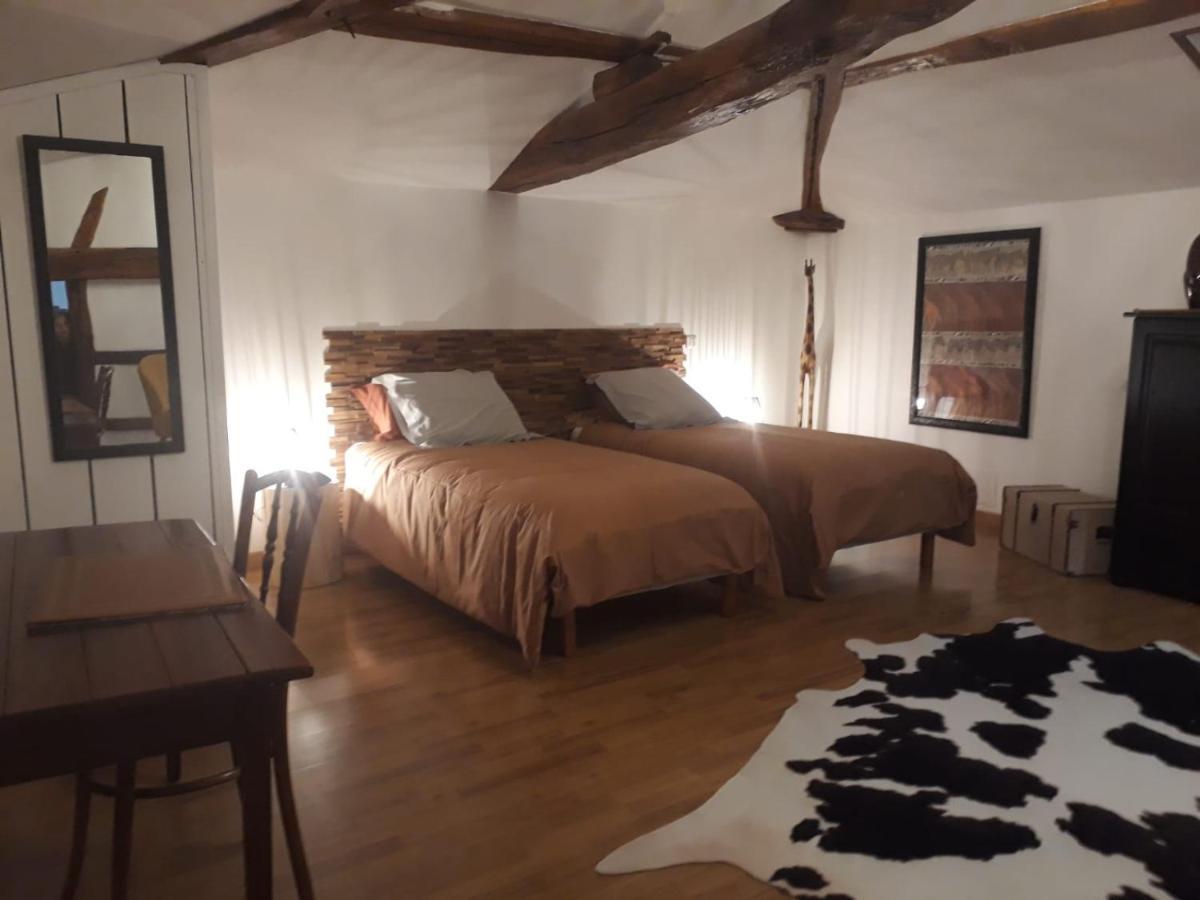 Maison De Campagne Avec Cheminee Et Exterieur La Neuville-aux-Bois Экстерьер фото